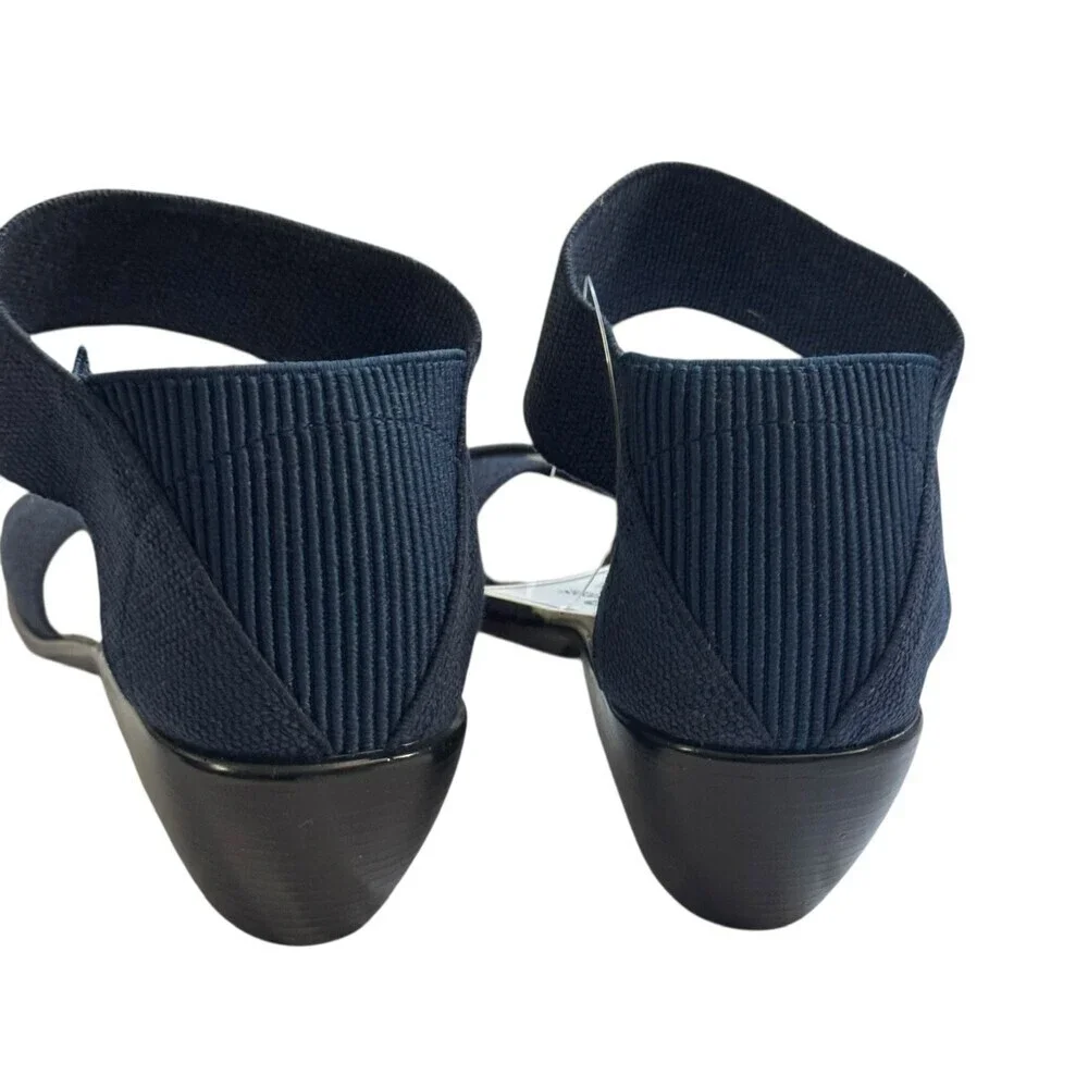 Charleston Shoe Co. Lafayette navy blue stretchy sandals size 10 low heel NWT